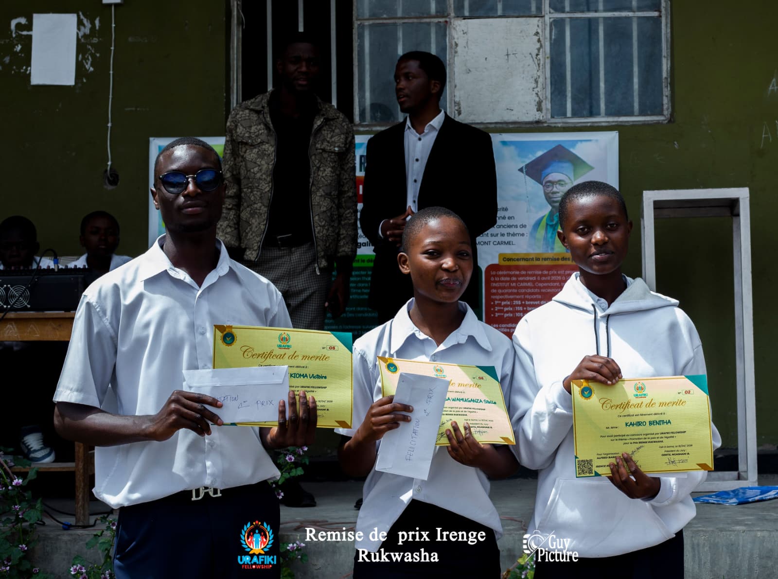 Winners with certificates